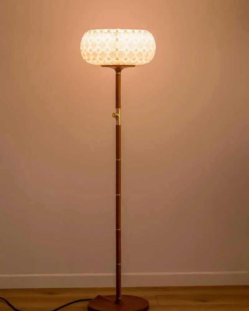 96 Molecules Floor Lamp