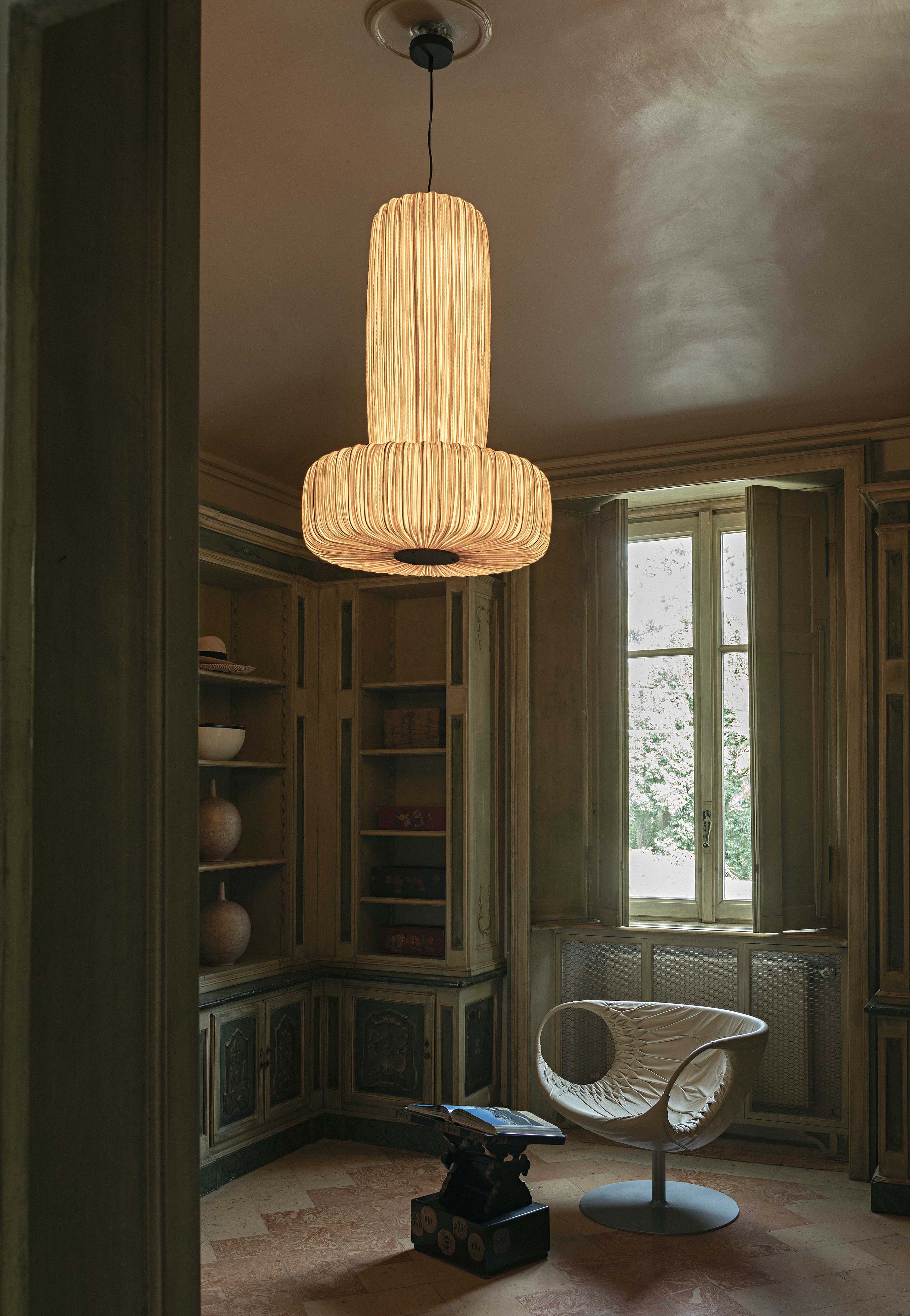 ToTeM Family | Sleek & Modular Pendants, Wall and Floor Lamps – Aqua ...