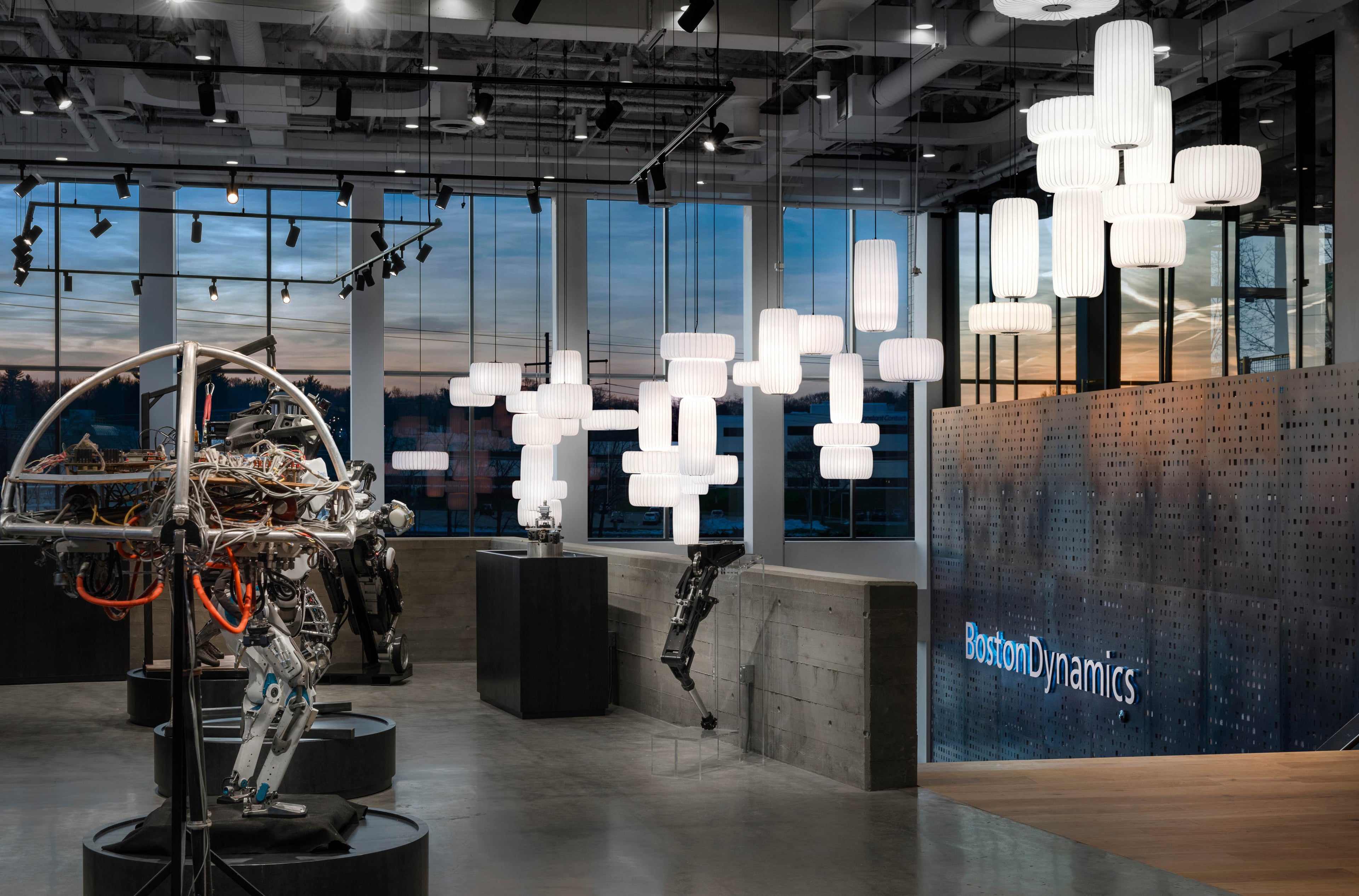 Te Pendant Light