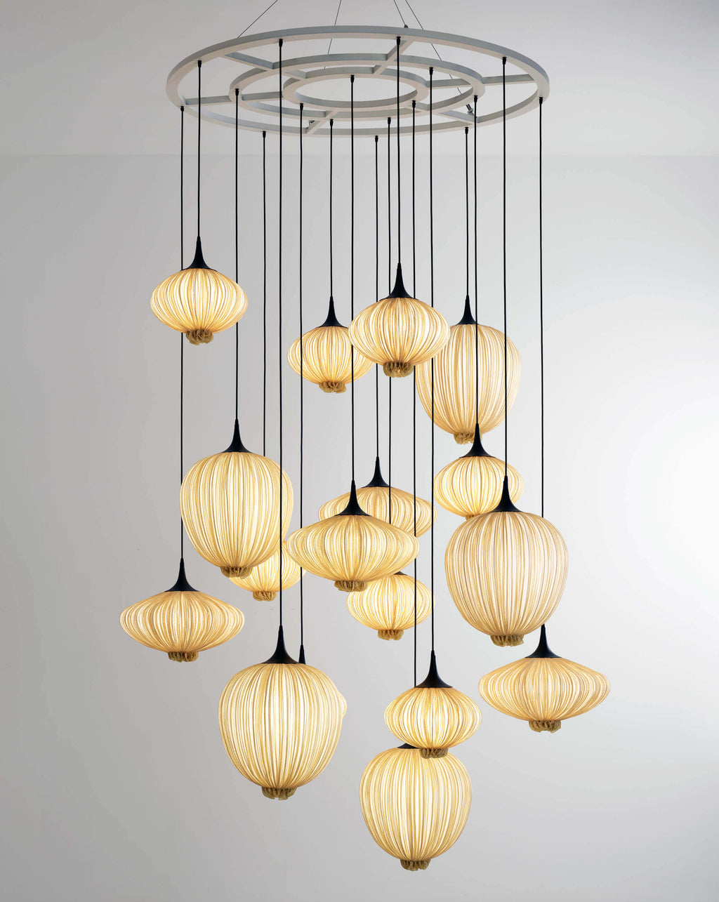Suuria Son Pendant Light