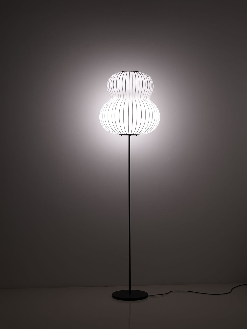 Oji Floor Lamp