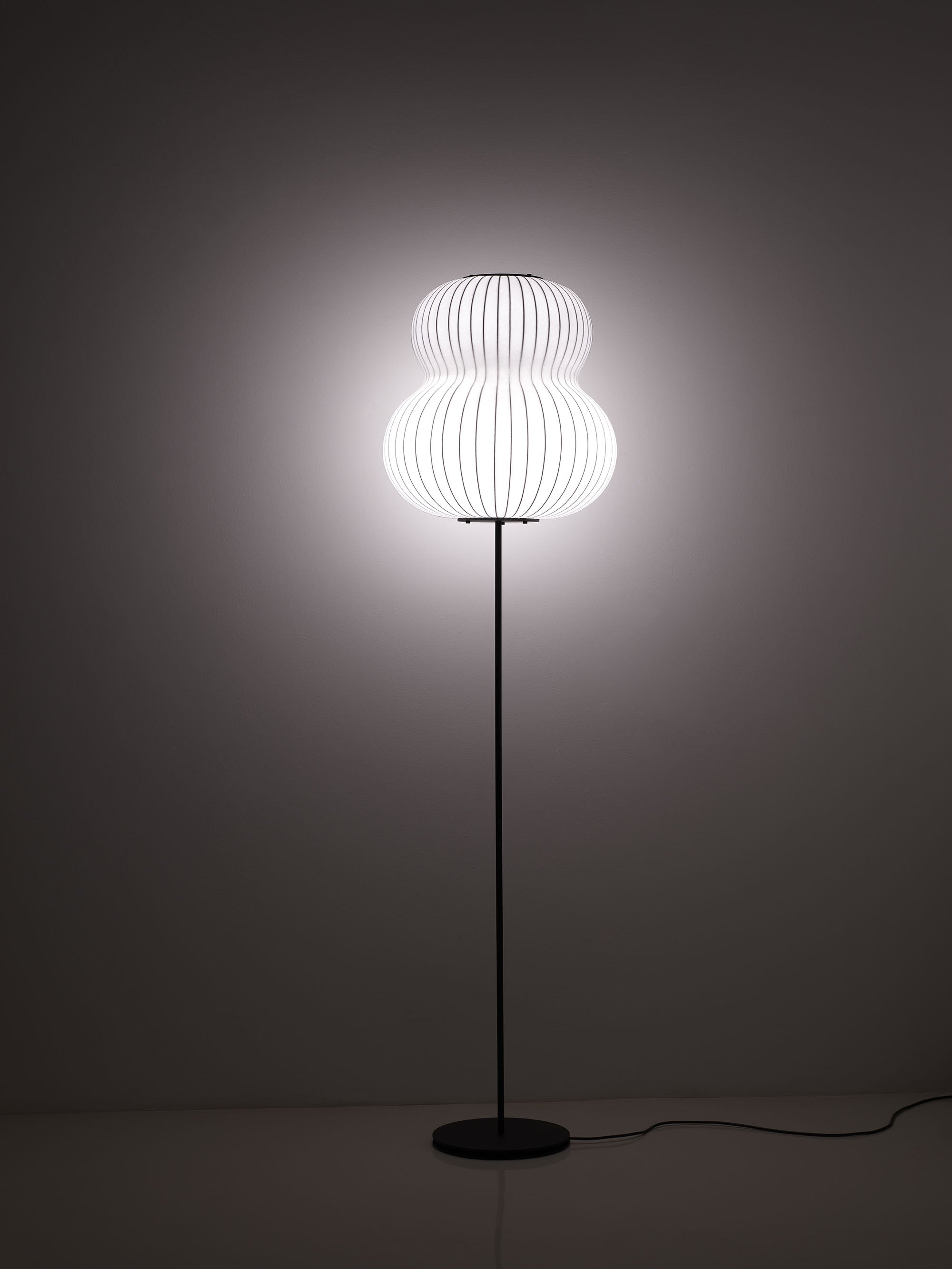 Oji Floor Lamp
