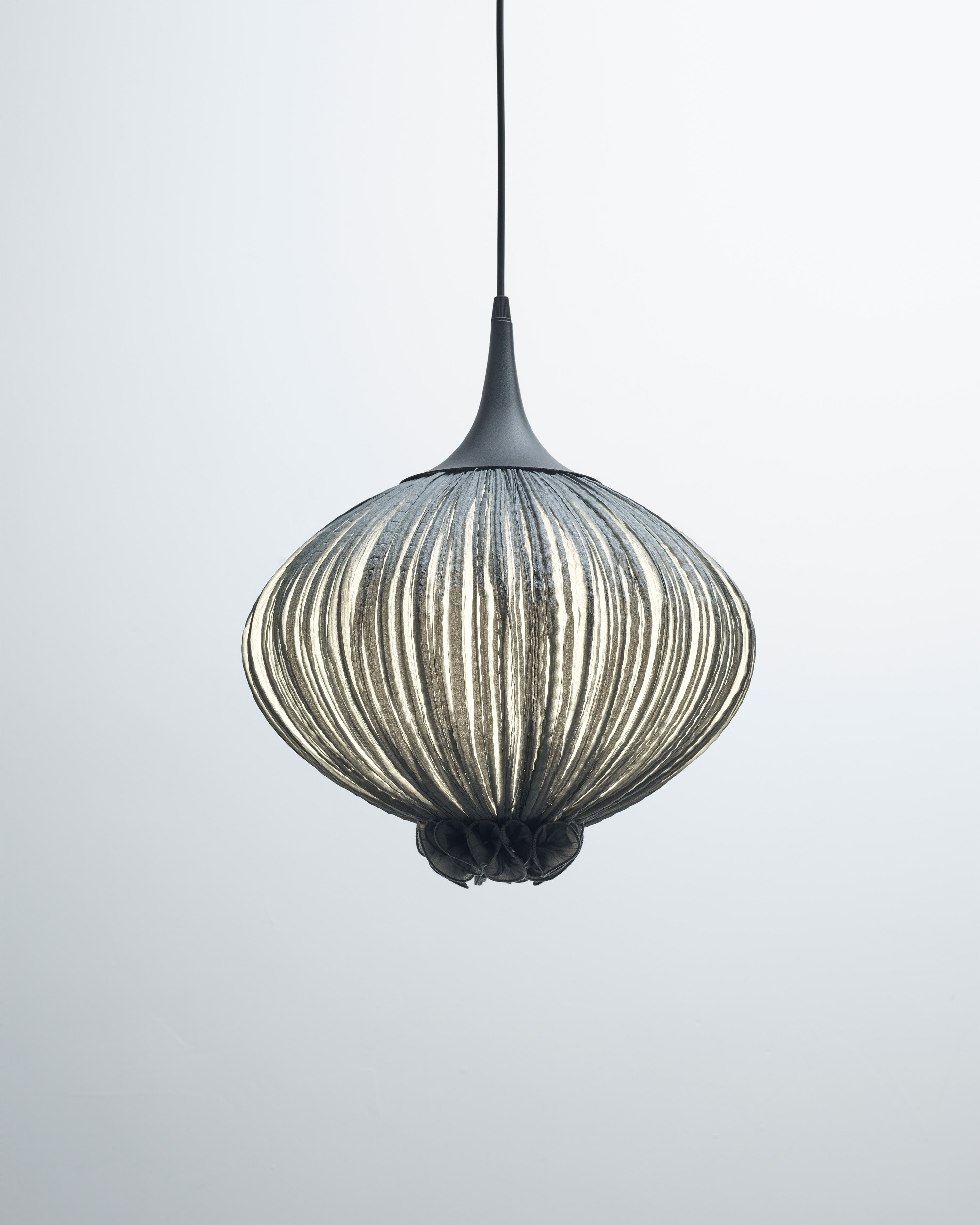 Suuria Son Pendant Light