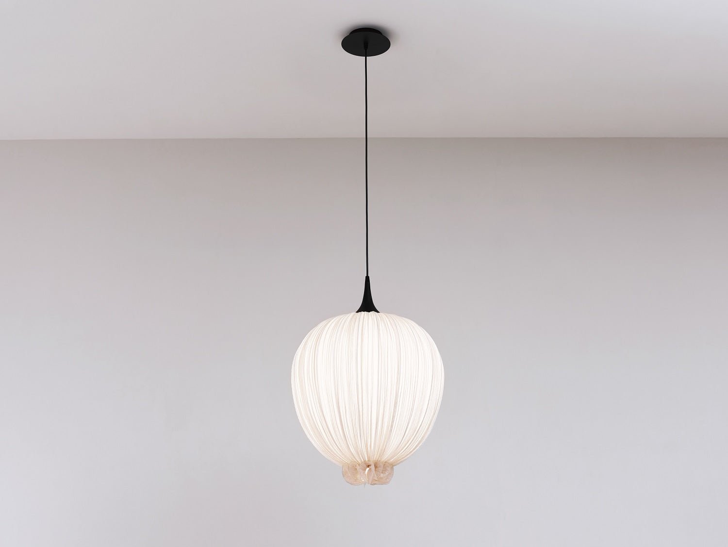 Dippa Pendant Light