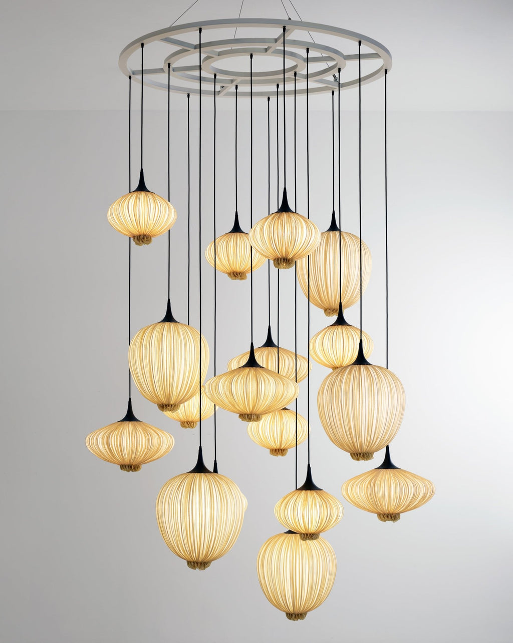 Dippa Pendant Light