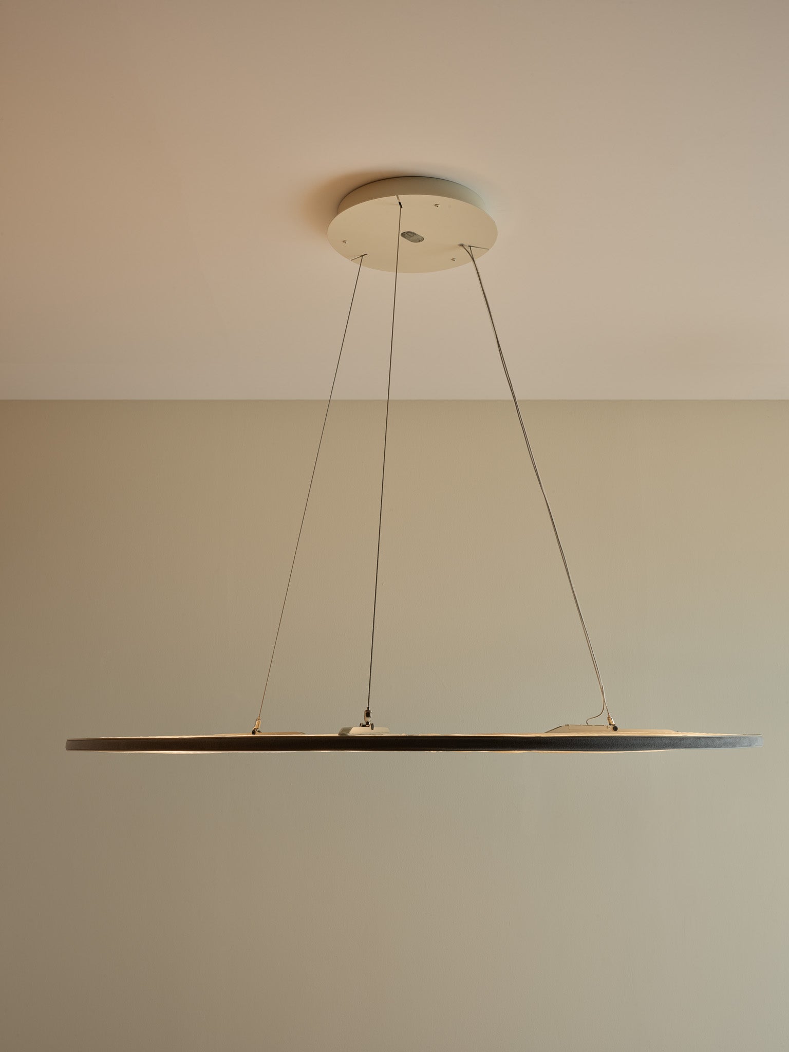 Manhattan Pendant Light 47"/ 120 cm - Large (detail)