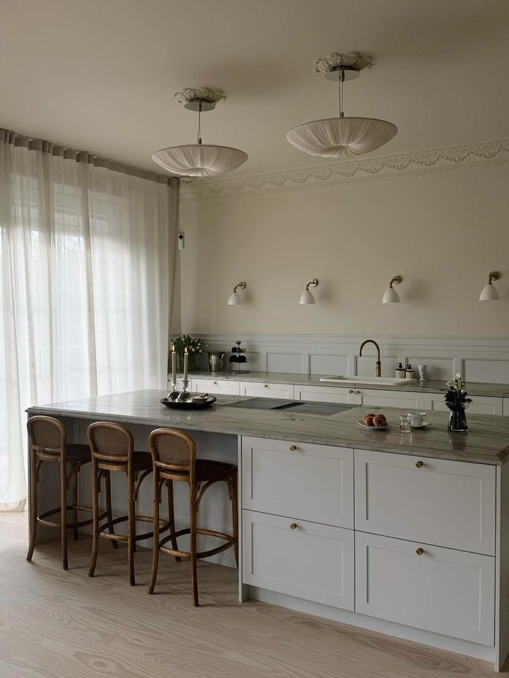 Stand By Pendant Light 24" / 60 cm