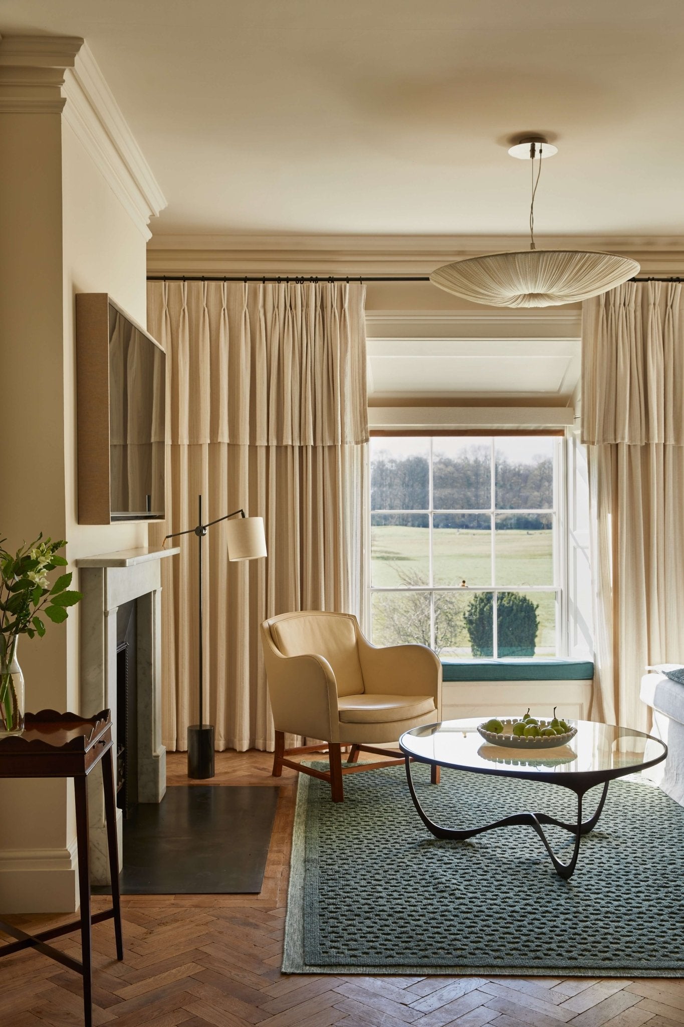 Stand By Pendant Light 35" / 90 cm