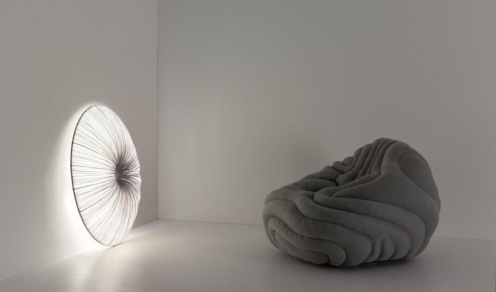 Stand By Wall & Ceiling Light 48" / 122 cm