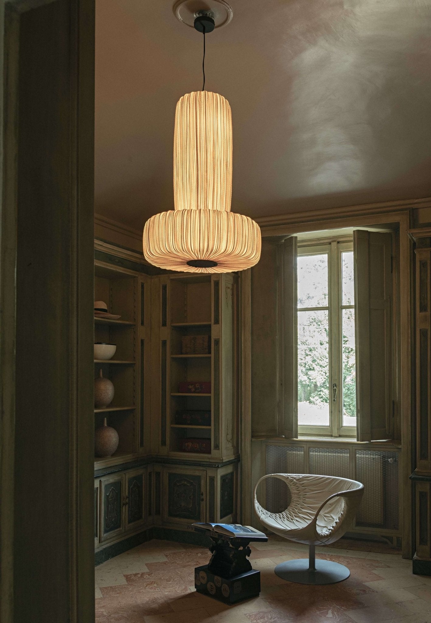 Te M Silk Chandelier in Gold Silk Color