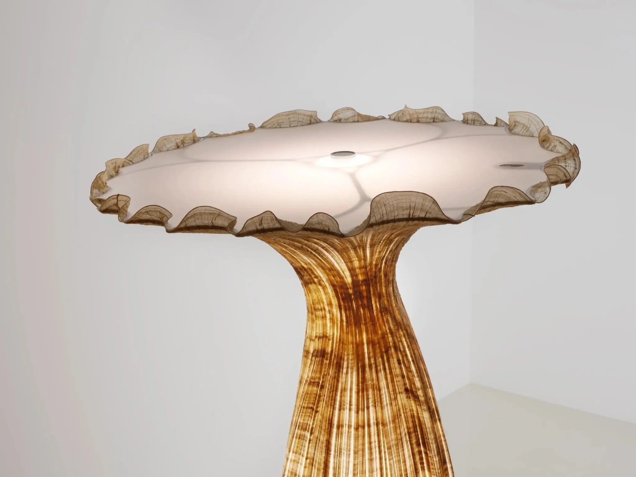 Morning Glory Floor Lamp - Top cover made of semi matt transperant Acrylic material with original coin